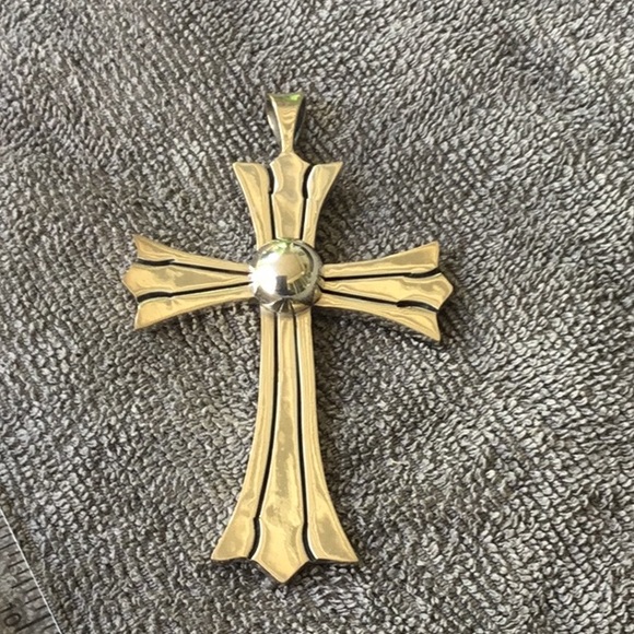MEXICANA Jewelry - Vintage Mexican Heavy Sterling Silver Cross tests positive 925 Beautiful EUC
